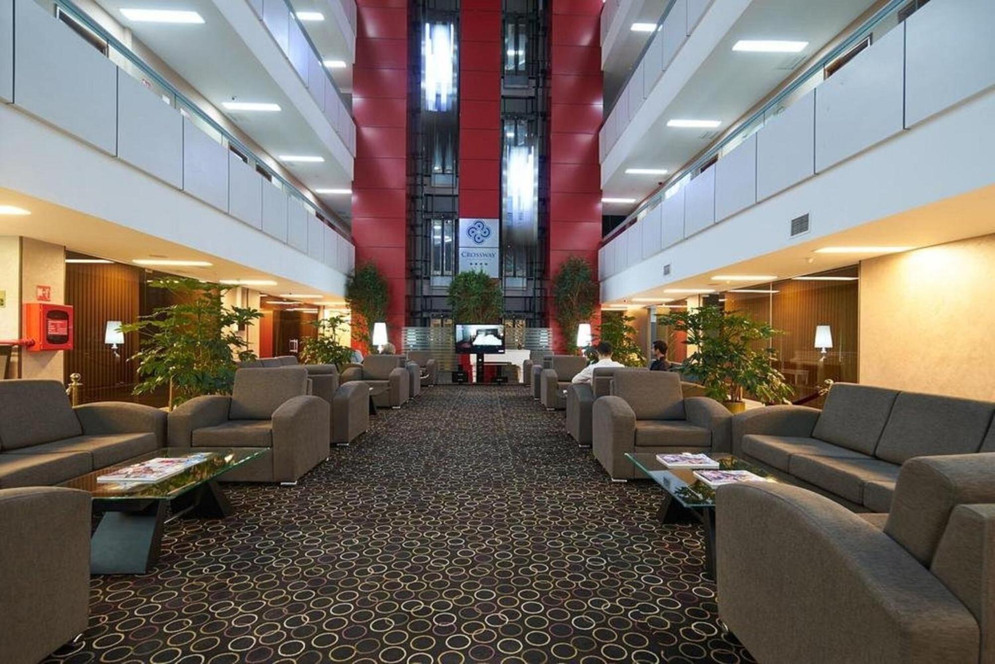 Crossway Hotel Masazir Εξωτερικό φωτογραφία